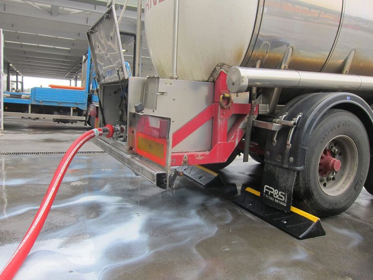 Facts You Need to Know about HGV Wheel Stops | Sino Concept